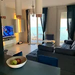 Viki Sea View Apartamento Durrës