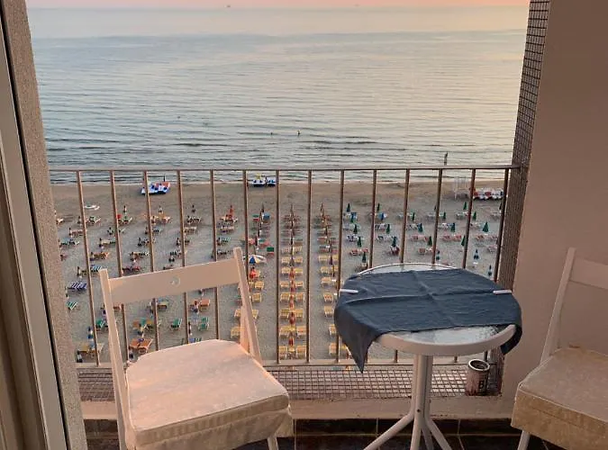 Viki Sea View 公寓