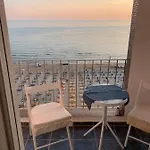 Viki Sea View 公寓